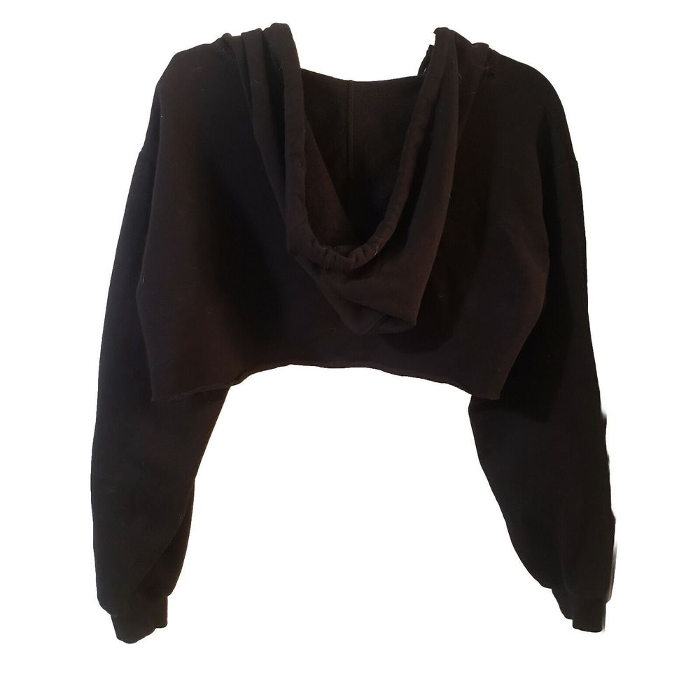 3/$25 Urban Outfitters UO Benny Heartbreaker Black Cropped Hoodie Sweatshirt Med - Picture 5 of 6